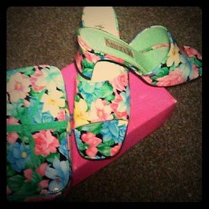 "Amanda" Sandals and Purse